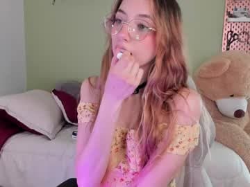GOAL: 🍓Dildo time [766 tokens remaining] Make me moan~ #smalltits #cum #feet #petite #skinny