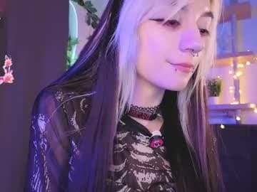 GOAL: One big flash of my boobies [189 tokens remaining] Glad to see you dear, I'm Daniela<3 #goth #skinny #bigass #18 #petite